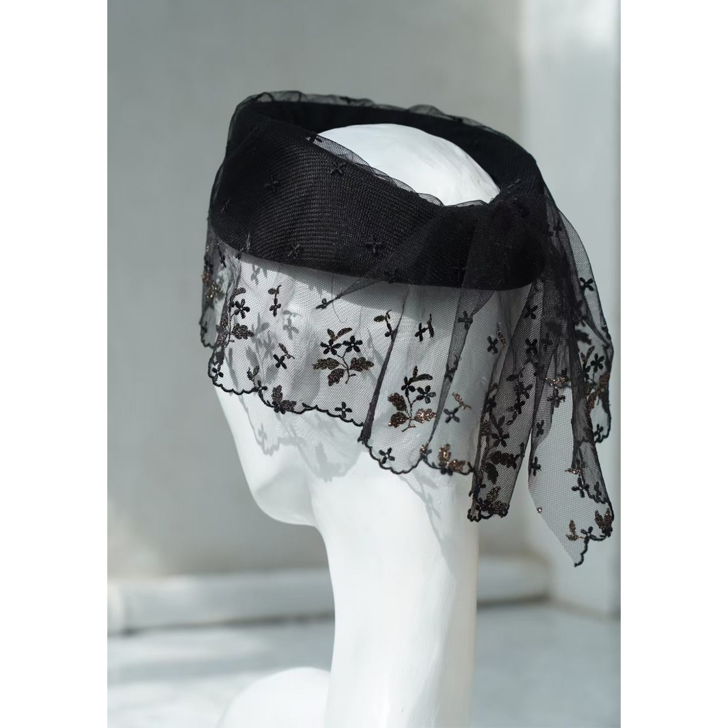 Marquise Veil